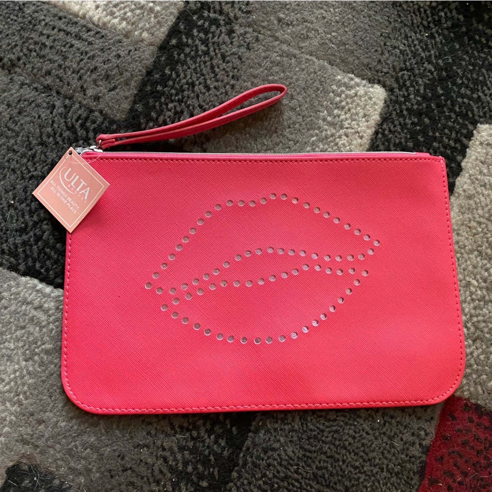 Ulta beauty pink lips cosmetic makeup/travel bag with wristlet
